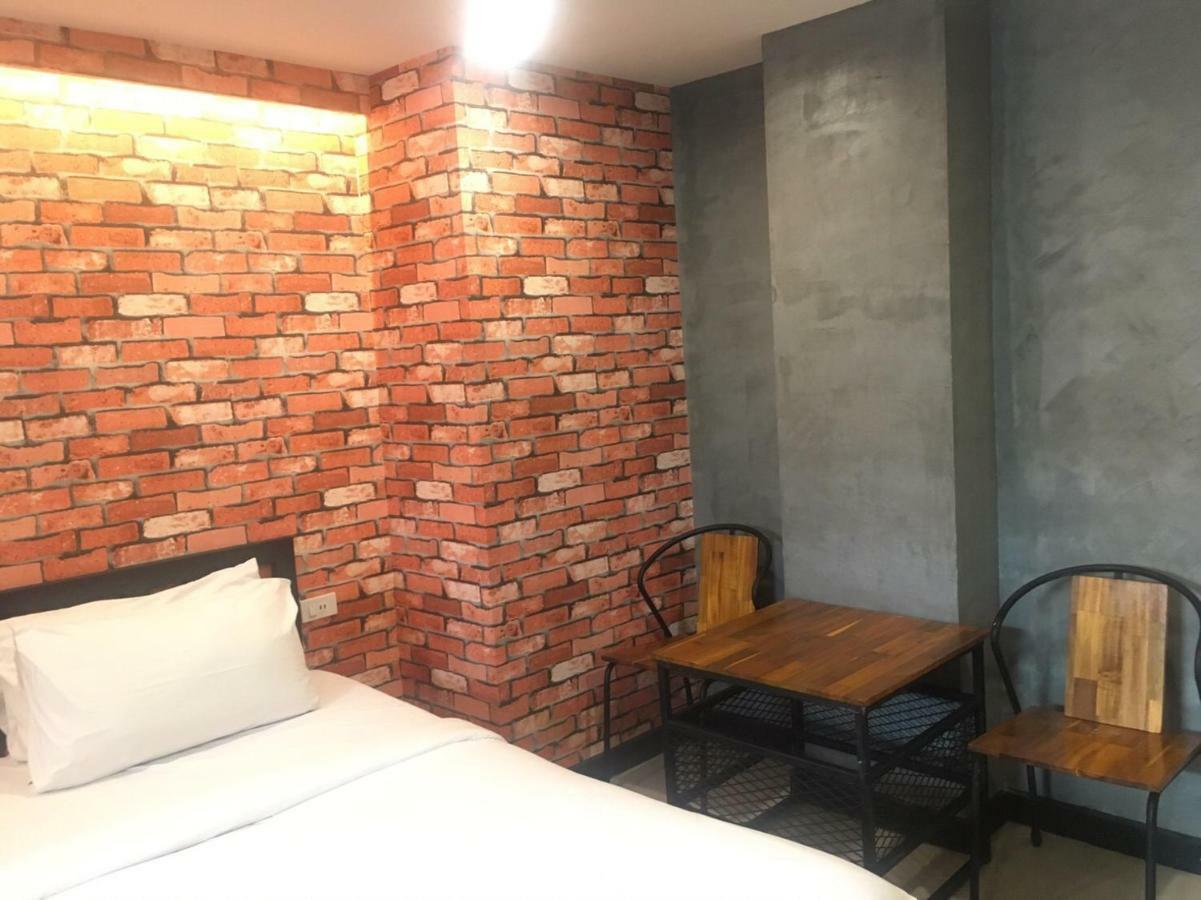 Ton Aor Place Hotel Bangkok Exterior foto